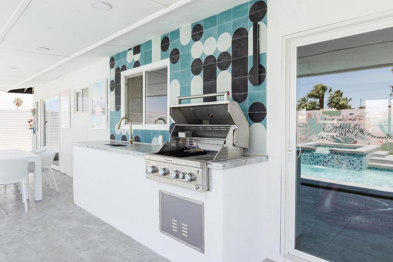 Palm Vista By Rather Be Properties Palm Springs Exterior photo