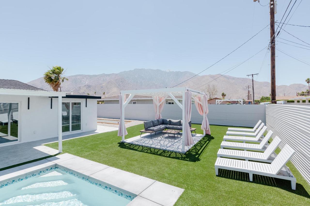 Palm Vista By Rather Be Properties Palm Springs Exterior photo